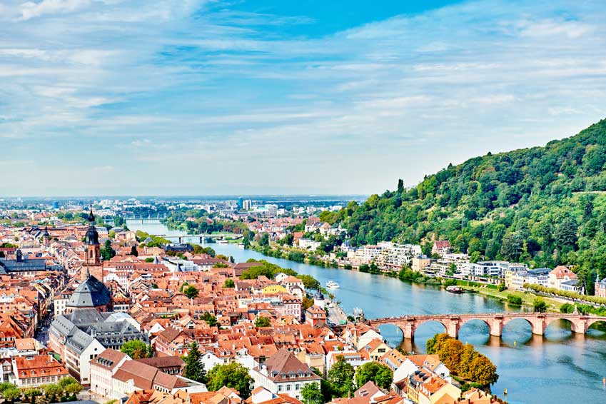Heidelberg Altstadt und Blick auf Neckar